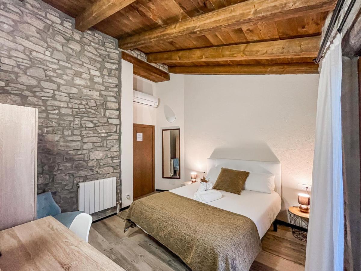 El Forn De Freixenet Con Servicios De Un Hotel Lleida Exterior foto