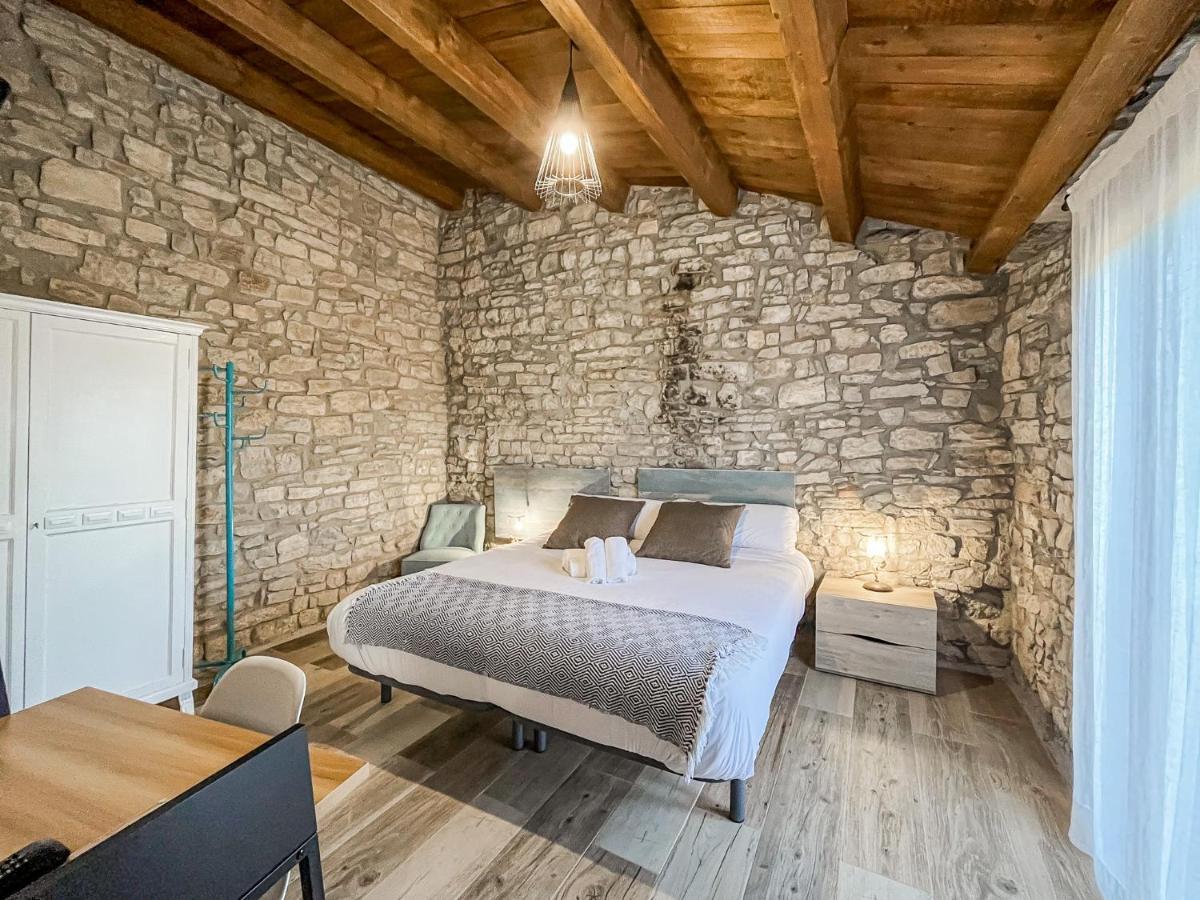 El Forn De Freixenet Con Servicios De Un Hotel Lleida Exterior foto